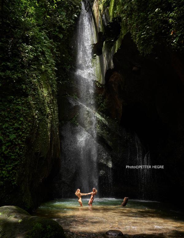 Klöver och Putri Bali vattenfall