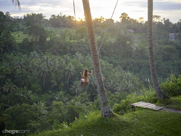 Attēls #3 no galerijas Āboliņa Ubud Bali šūpoles