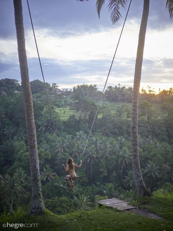 Immagine n.1 dalla galleria Altalena di trifoglio Ubud Bali